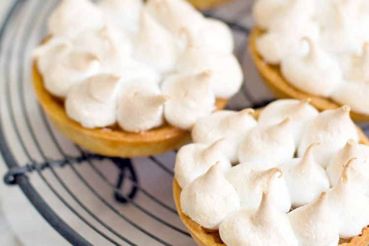 How to Make a Perfect Meringue